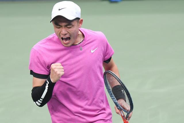 主教练生病离场！魔术主帅莫斯利本场能否回归成疑