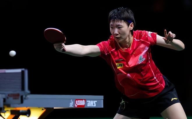 布朗：姆伯莫过去几年被低估了，大家都更关注伊万-托尼