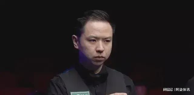 同时给予他 同时给予他