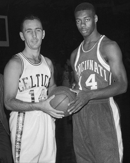 为球队贡献 为球队贡献